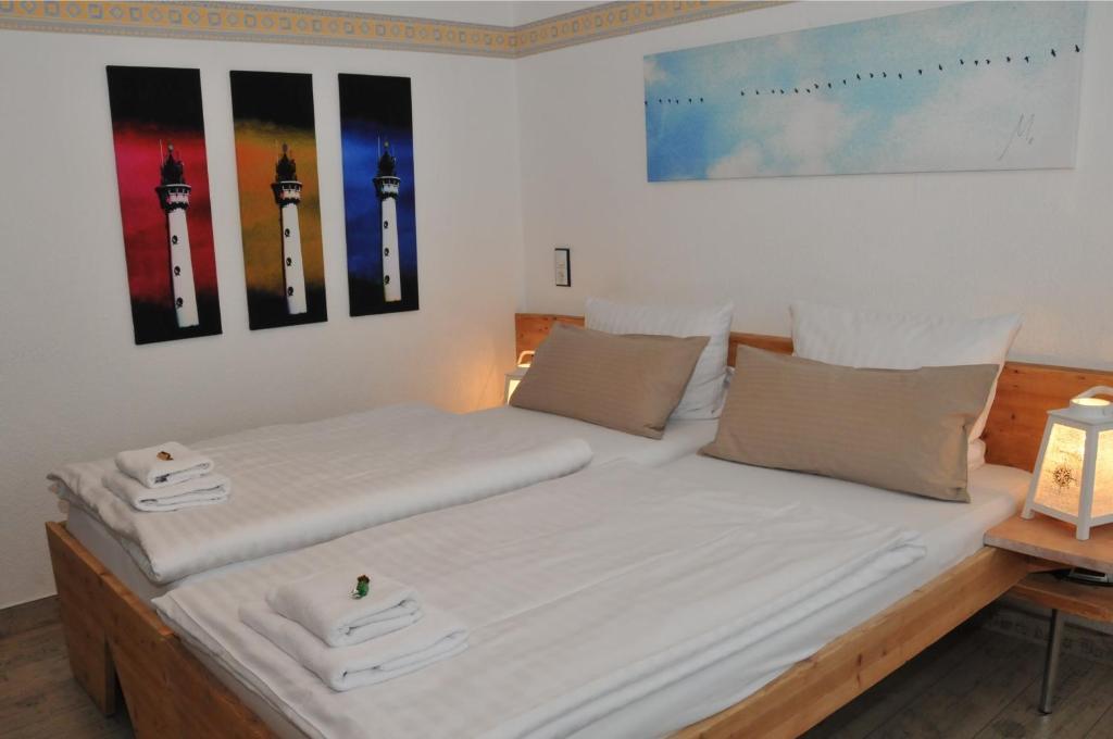 Standard Twin Room,27175964:JPEG